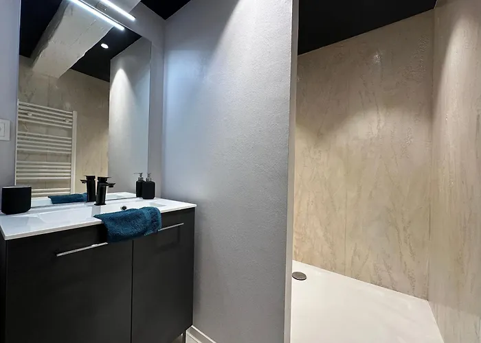 Apartment B'm Hans - Centre Historique - Vue Cathedrale - 2p *